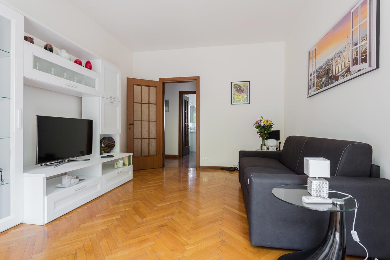 Cenisio Subway Flat Apartment Milan Exterior photo